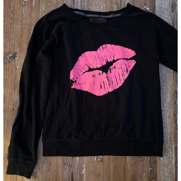 Victoria's Secret Crew Neck Lips Sweatshirt - Picture 2 of 4